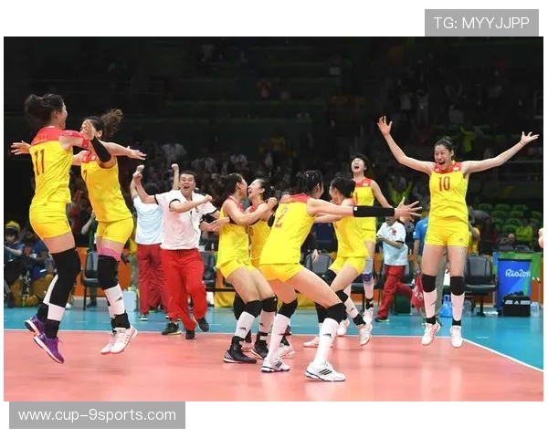 女排主攻连续拿分打懵对手：激动人心的核心力量展现