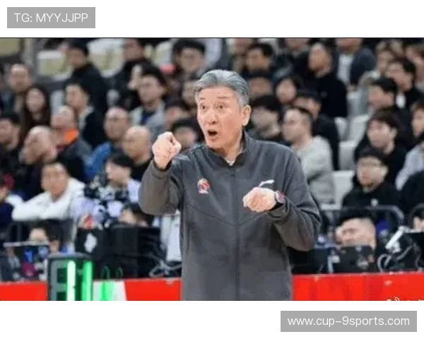 球迷怒怼教练:轮换策略成网络热门话题! 球迷怒怼教练:轮换策略成网络热门话题!