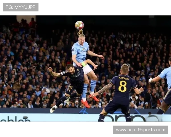 曼城边路传中后点推射转换成胜利的音符